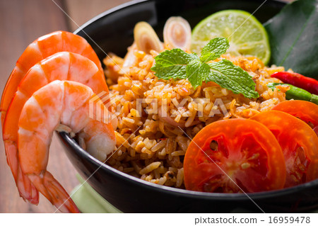 fried rice with shrimp, tom yum flavor, Thai food. fried rice with shrimp, tom yum flavor, Thai food. 16959478