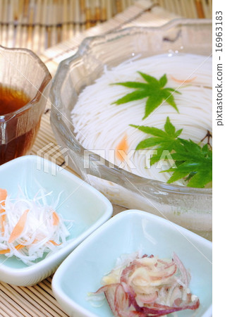 麺 16963183