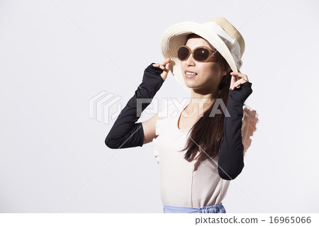 Lady rainy season tan 16965066