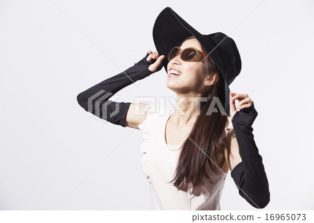 Lady rainy season tan Lady rainy season tan 16965073