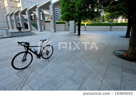 cycling, beautiful, clean 16969093