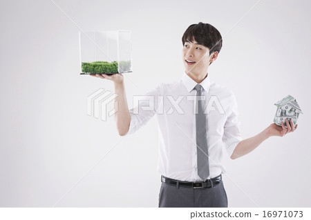 一個年輕的商人 一個年輕的商人 16971073