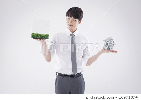一個年輕的商人 一個年輕的商人 16971074