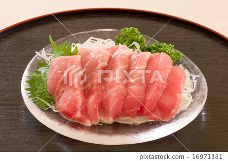 中等TORO的生魚片 中等TORO的生魚片 16971381