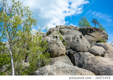 Large lofty stones Skeli Dovbusha, Ukraine 16971459