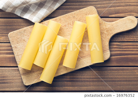 cannelloni pasta cannelloni pasta 16976352
