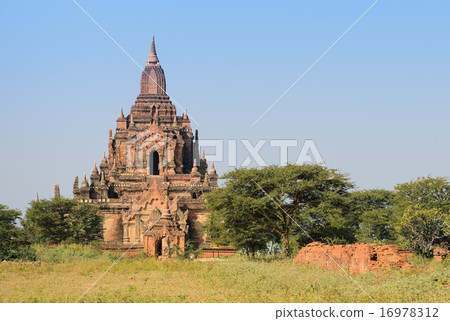 Ancient temples in Bagan, Myanmar Ancient temples in Bagan, Myanmar 16978312