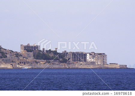 後面的戰艦島 16978618