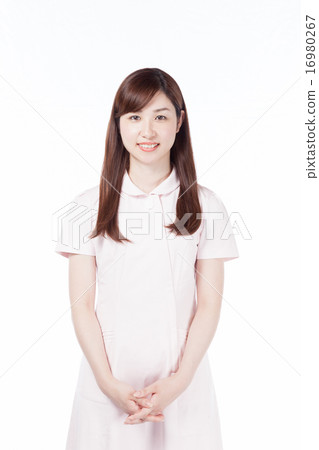 Nurse smile 16980267