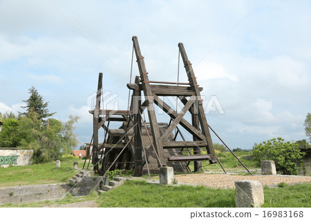 梵高繪製的吊橋 梵高繪製的吊橋 16983168