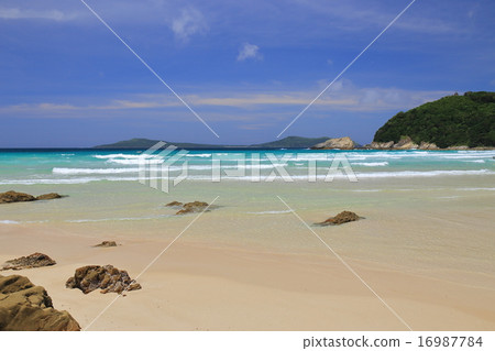 Takahama Beach 16987784