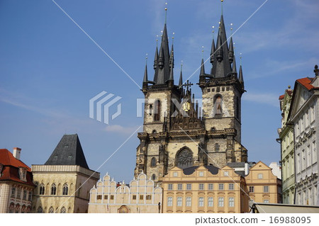 Teen church 16988095