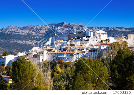Andalusian town in winter day. Quesada Andalusian town in winter day. Quesada 17003320