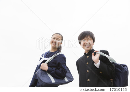 Smile middle school girls and men Smile middle school girls and men 17010133