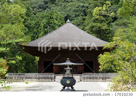 Fukushima Prefecture's only National Treasure Building "White Water Amidado" 17010230