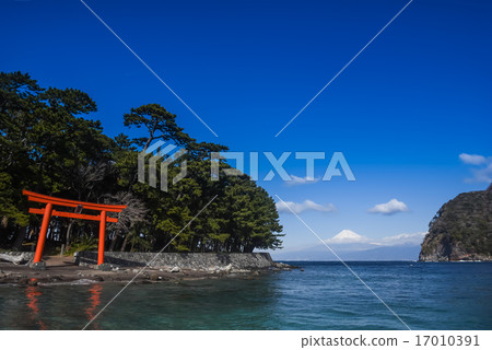 Mt. Fuji from Izu Toda 17010391