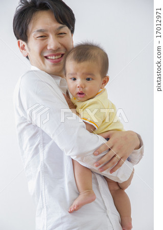 Daddy to baby Daddy to baby 17012971