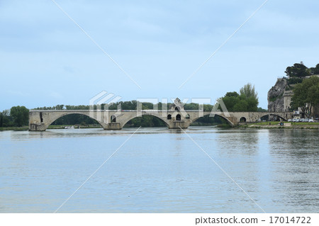 阿維尼翁的橋樑 17014722