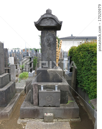 Tombs of Craftsman - Chiba Circle in Honjoji Temple in Toshima Ward 17020979
