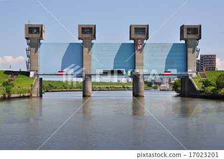 Shin Iwabuchi sluice gate 17023201
