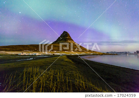 Northern Light Aurora borealis 17024359