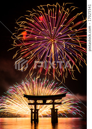 Miyajima Underwater Fireworks Festival Miyajima Underwater Fireworks Festival 17025541