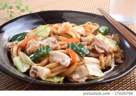 stir-fried udon  17026799
