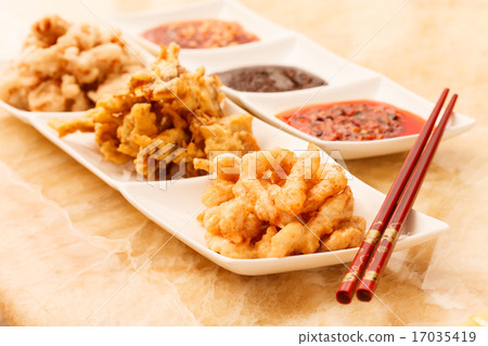 chinese appetizer 17035419