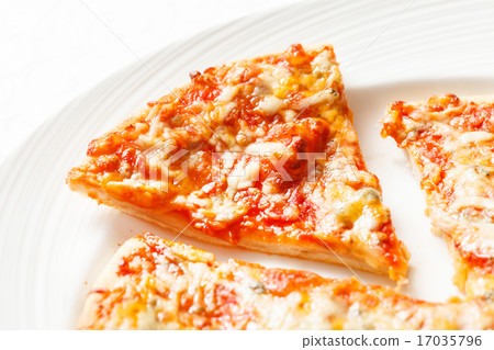 tasty pizza 17035796