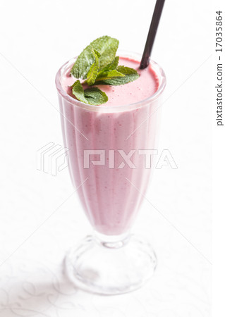 berry cocktail berry cocktail 17035864