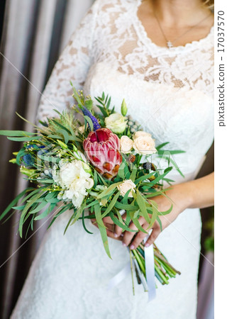 wedding flowers wedding flowers 17037570