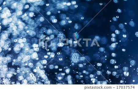 water drops 17037574
