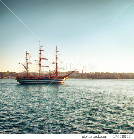 Sailing vessel Sailing vessel 17038992