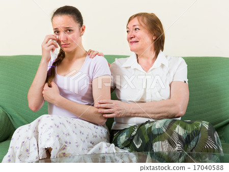 daughter against mother after conflict 17040588