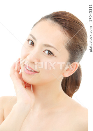 Skin Care / Middle Female Skin Care / Middle Female 17045311