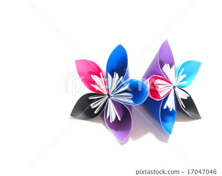 Origami flower 17047046