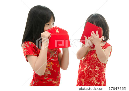 Little asian girl and boy holding red packet monetary gift Little asian girl and boy holding red packet monetary gift 17047565