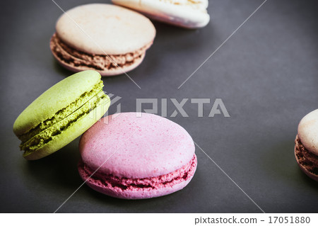 Sweet and colourful french macaroons 17051880