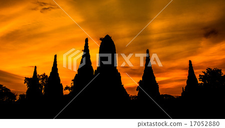Temple wat Chaiwatthanaram of Ayuthaya Temple wat Chaiwatthanaram of Ayuthaya 17052880