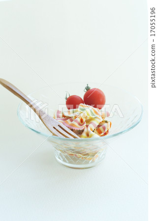 Macaroni salad 17055196