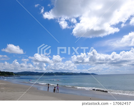 Summer memorial beach 17062457