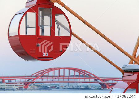 貢多拉和神戶港景觀 17065244