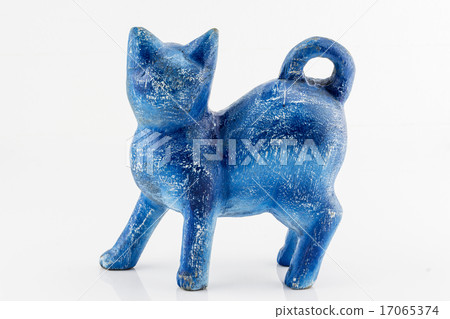Blue wood cat isolated on white background 17065374
