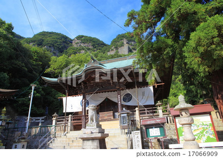 Yachiguri寺廟大廳 17066909