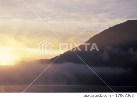 Ura Bandai的秋天早晨 17067368