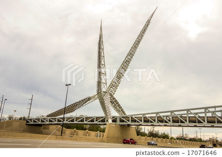 views around oklahoma city on cloudy day 17071646