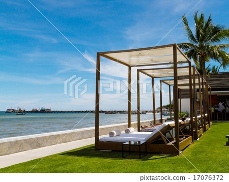 Couch on the beach Couch on the beach 17076372