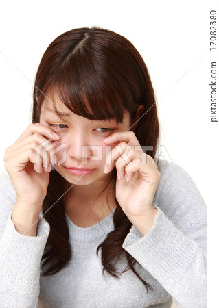Sad woman Sad woman 17082380