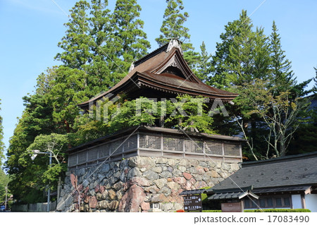 Konoyama Kanagumiji Temple at 6 o'clock Konoyama Kanagumiji Temple at 6 o'clock 17083490