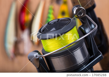 fishing bait wobbler and reel with line fishing bait wobbler and reel with line 17085288